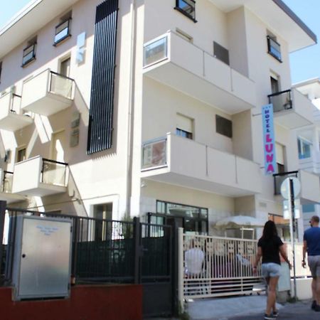 Hotel Luna Ρίμινι Εξωτερικό φωτογραφία